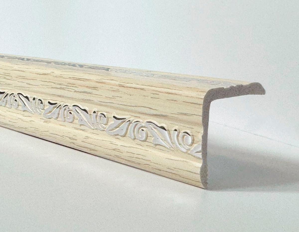 Уголок ПВХ Д03 лимба серебро 30*30*2,7м(30шт)