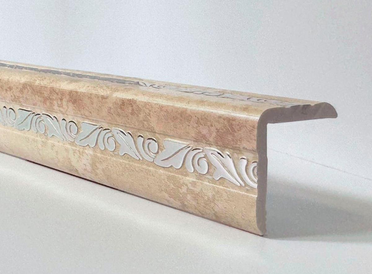 Уголок ПВХ Д03 №284 серебро 30*30*2,7м(20шт)