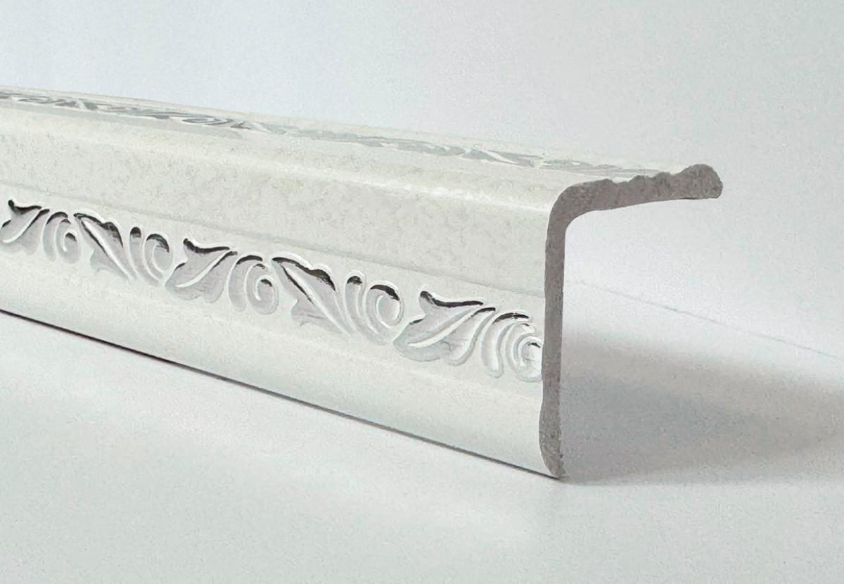 Уголок ПВХ Д03 №307 серебро 30*30*2,7м(30шт)